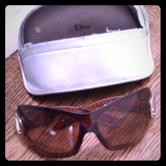 Christian Dior sunglasses, super hot!