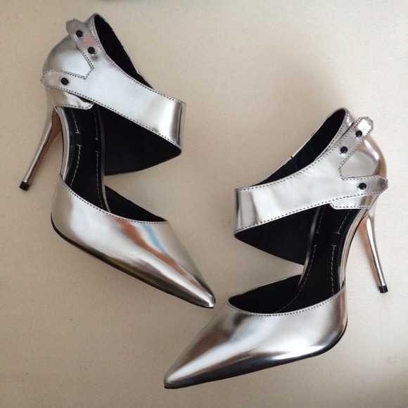 elizabeth and james heels - Picture 2 of 4