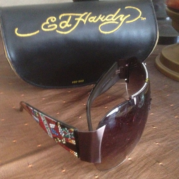 Ed Hardy sun glasses