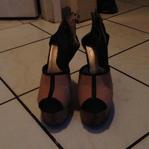 Shoes - cute high heels