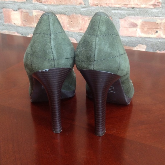 ✨BCBG Suede Peep-toe Pumps - Picture 3 of 4