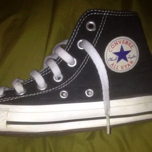🚫SOLD🚫CONVERSE hi-tops