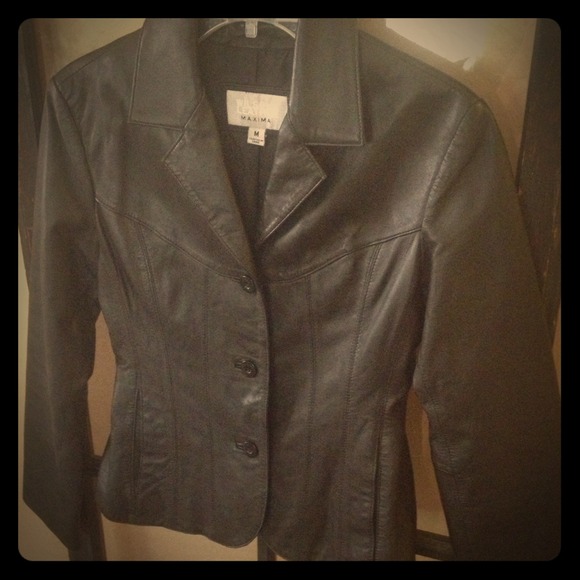 Wilsons leather maxima jacket. Worn once