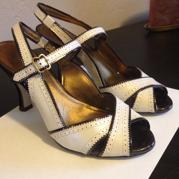 Sandals - Picture 2 of 3