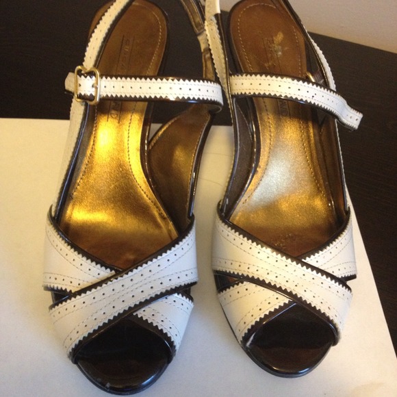 Sandals - Picture 3 of 3