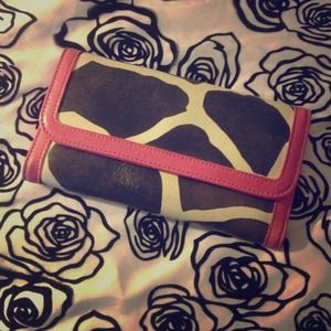 Patterned wallet