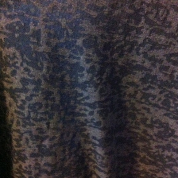 Shirt💡 - Picture 2 of 2