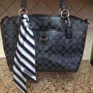 Authenic Coach purse