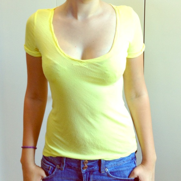 Swoop neck yellow Tshirt