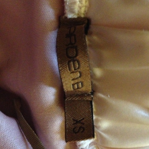 Traded - Picture 3 of 3