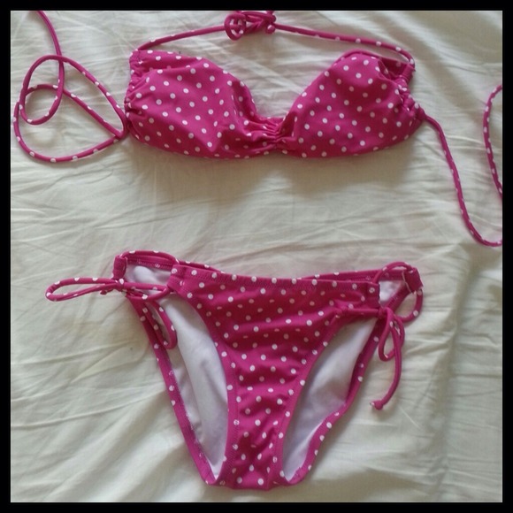 *SOLD* VICTORIA SECRET Polka dot bikini Sz XS/S