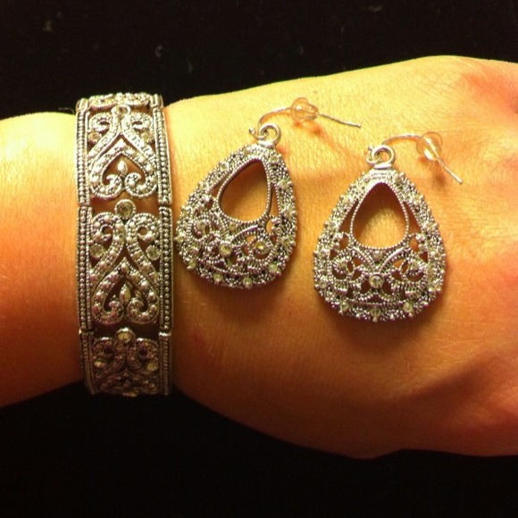 Designer pendant, bracelet, and earrings