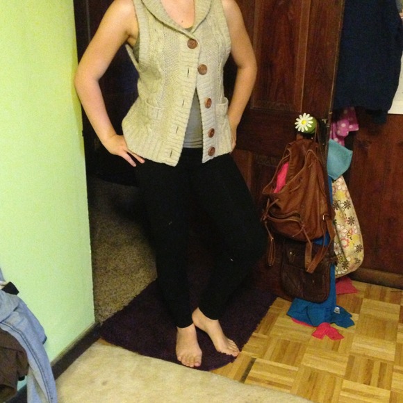 Knitted vest!