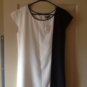 Black and white color block express dress
