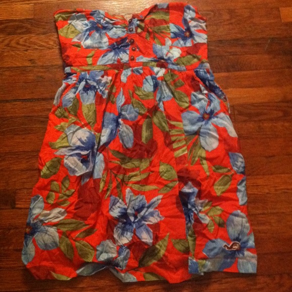 Hollister sweetheart red floral dress