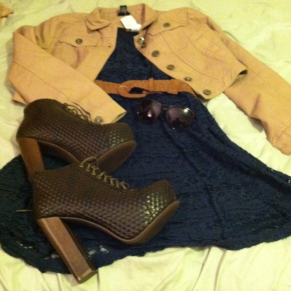 Straw boho thick heeld boots - Picture 1 of 4