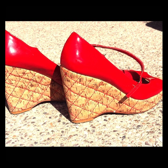 Red ZiGiny Wedge