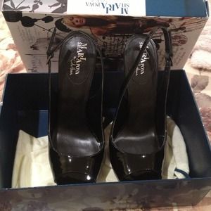 Maria Sharapova by cole Haan black size 9.5 pumps