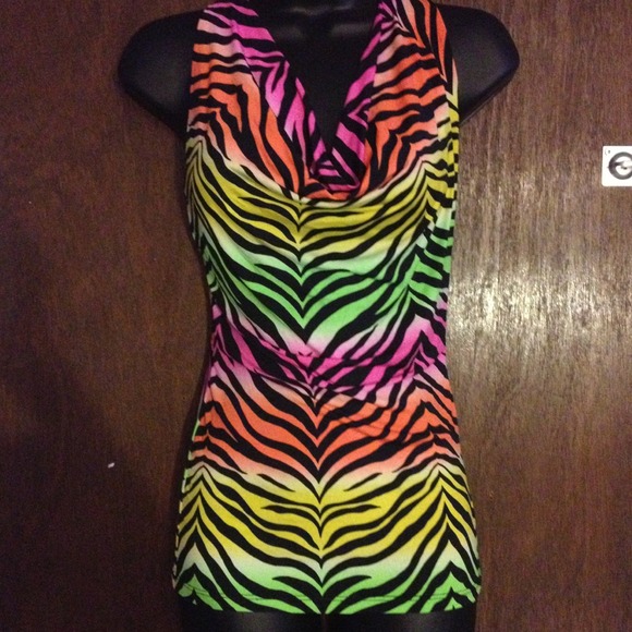 Yoyo 5 multi color zebra print top med