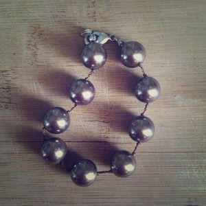 Pearly beaded bracelet- coffee color