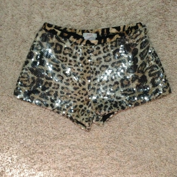 Leopard print. Clear sequined. Shorts.