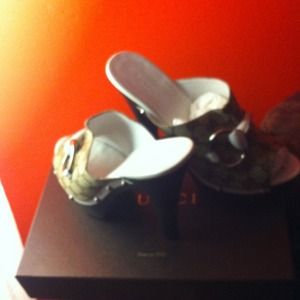 Trying to get rid of these shoes! Priced slashed