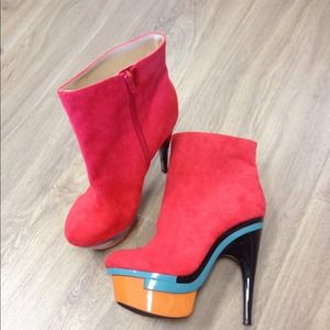 FRH heels SIZE 9