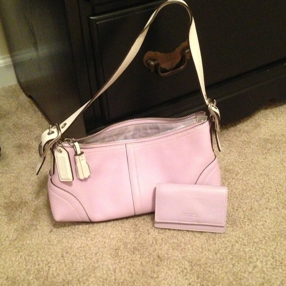 ❗Reduced Again❗Purple leather coach purse & wallet
