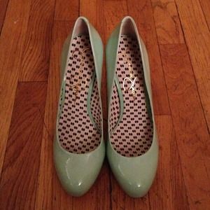 Jessica Simpson Mint Pumps
