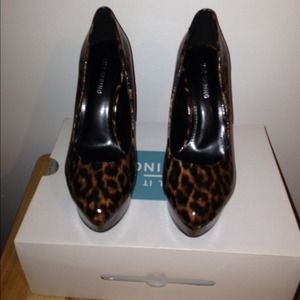 New leopard pump