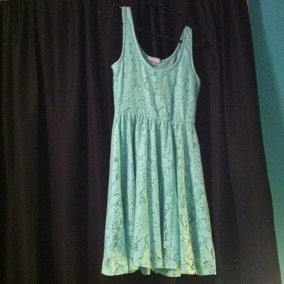 REDUCED ❗❗ Cotton On Mint Green Lace Dress