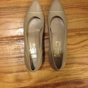 Ferragamo auth. Leather shoes, good condition!!!