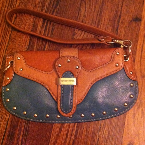 🌟REDUCED Michael Kors clutch