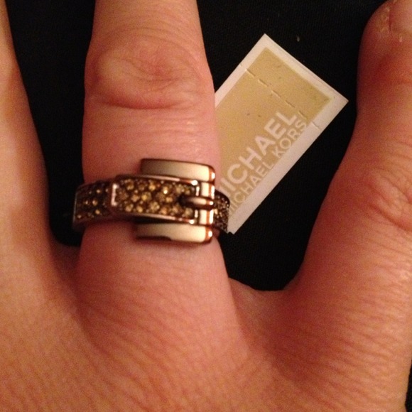 👾👾traded👾👾Michael Kors brown rhinestone ring - Picture 2 of 3