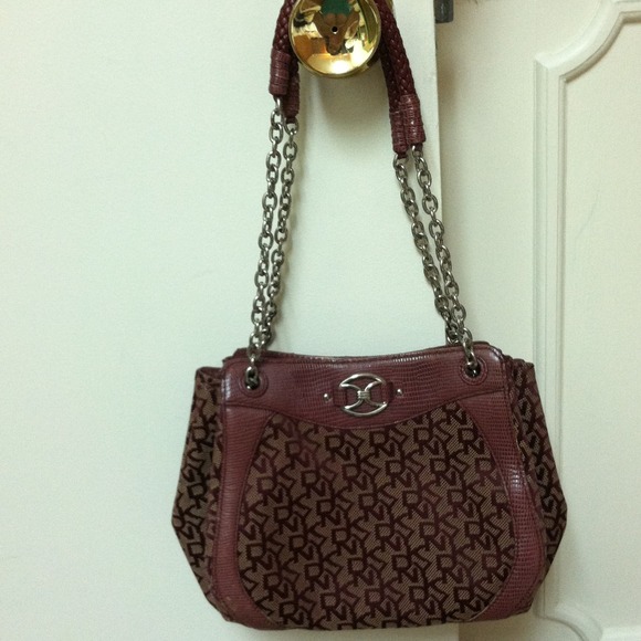 Small DKNY tote
