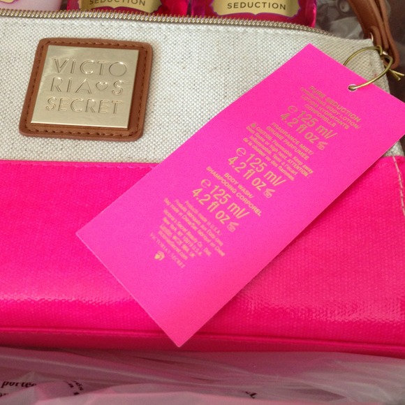 ✋Traded💞 VS Pure Seduction Clutch Gift Set Mist - Picture 3 of 4