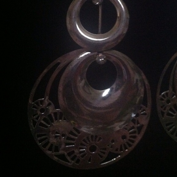 Earrings - Picture 2 of 2