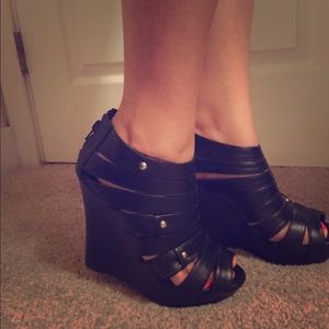 NWOT Black caged wedges