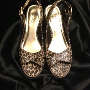 Gorgeous Franco Sarto leopard wedges!