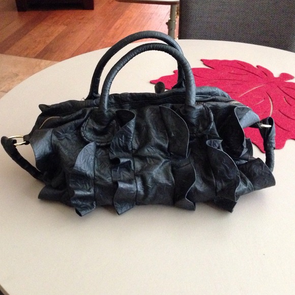 Steve Madden Ruffle Purse - Picture 4 of 4