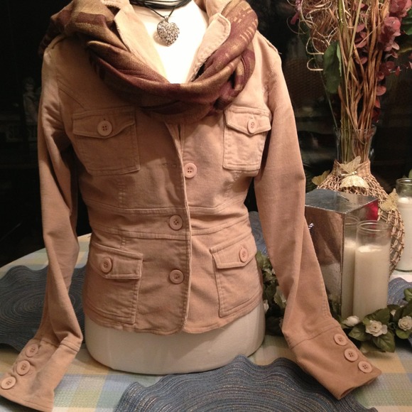 Jacket - Picture 2 of 3