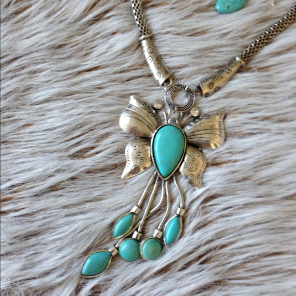 jewelry | s o l d - Picture 3 of 4