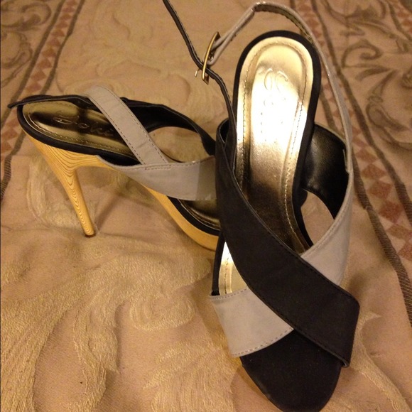 High heels - Picture 2 of 3