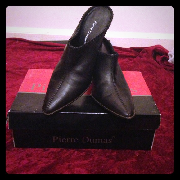 💋✨NWT✨ Pierre Dumas black mule pumps
