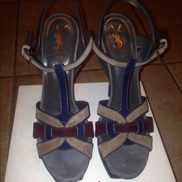 ✨Accepting Offers✨YSL Tribute 105 Sandal