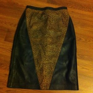 Very sexy  black leather and cheeta print