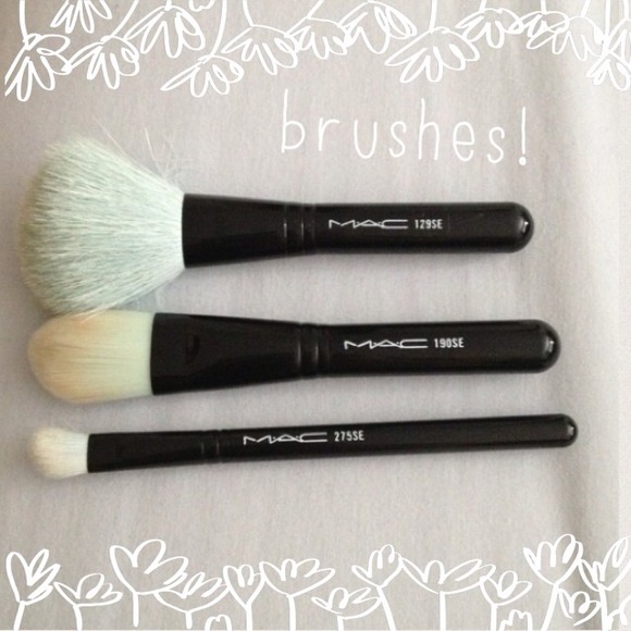 ❌SOLD❌MAC brushes!