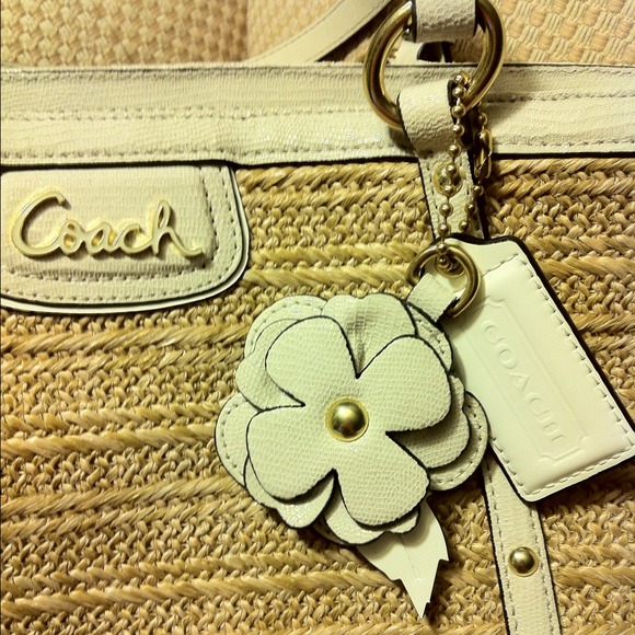 Authentic Coach bag - Picture 2 of 3