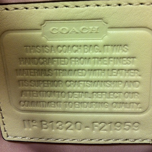 Authentic Coach bag - Picture 3 of 3
