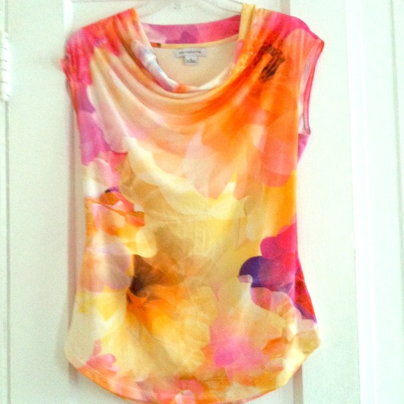 Colorful top